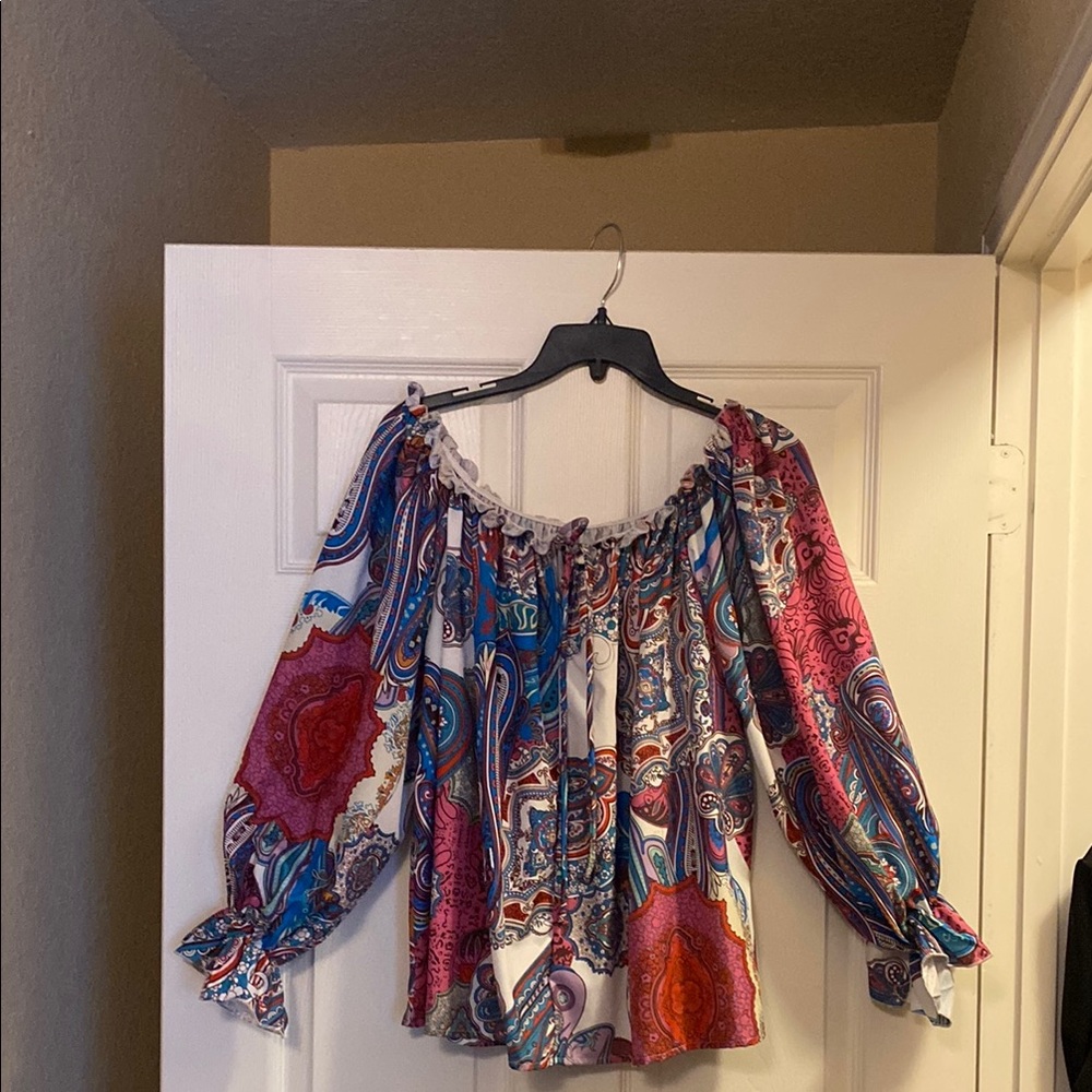 Red and White Ruffled 3/4 Sleeve Blouse